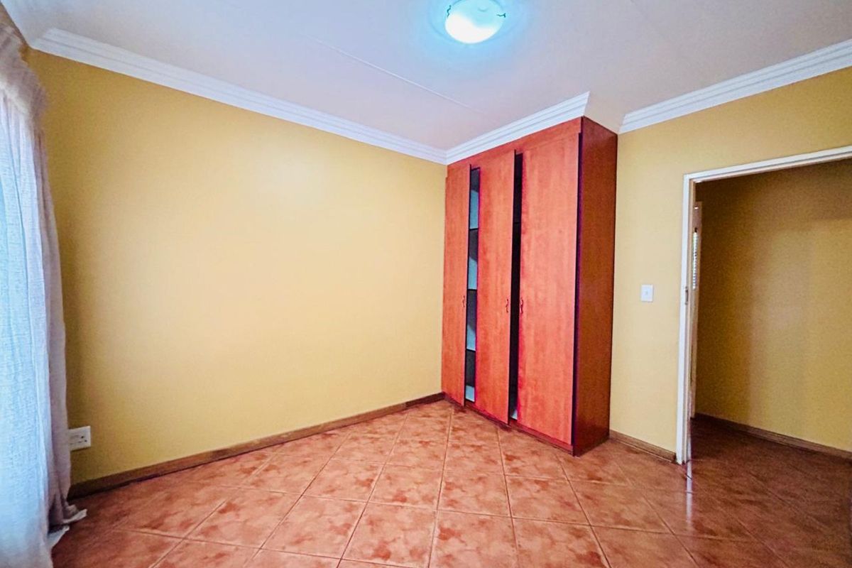 House For Sale in Klipfontein - Photo 2