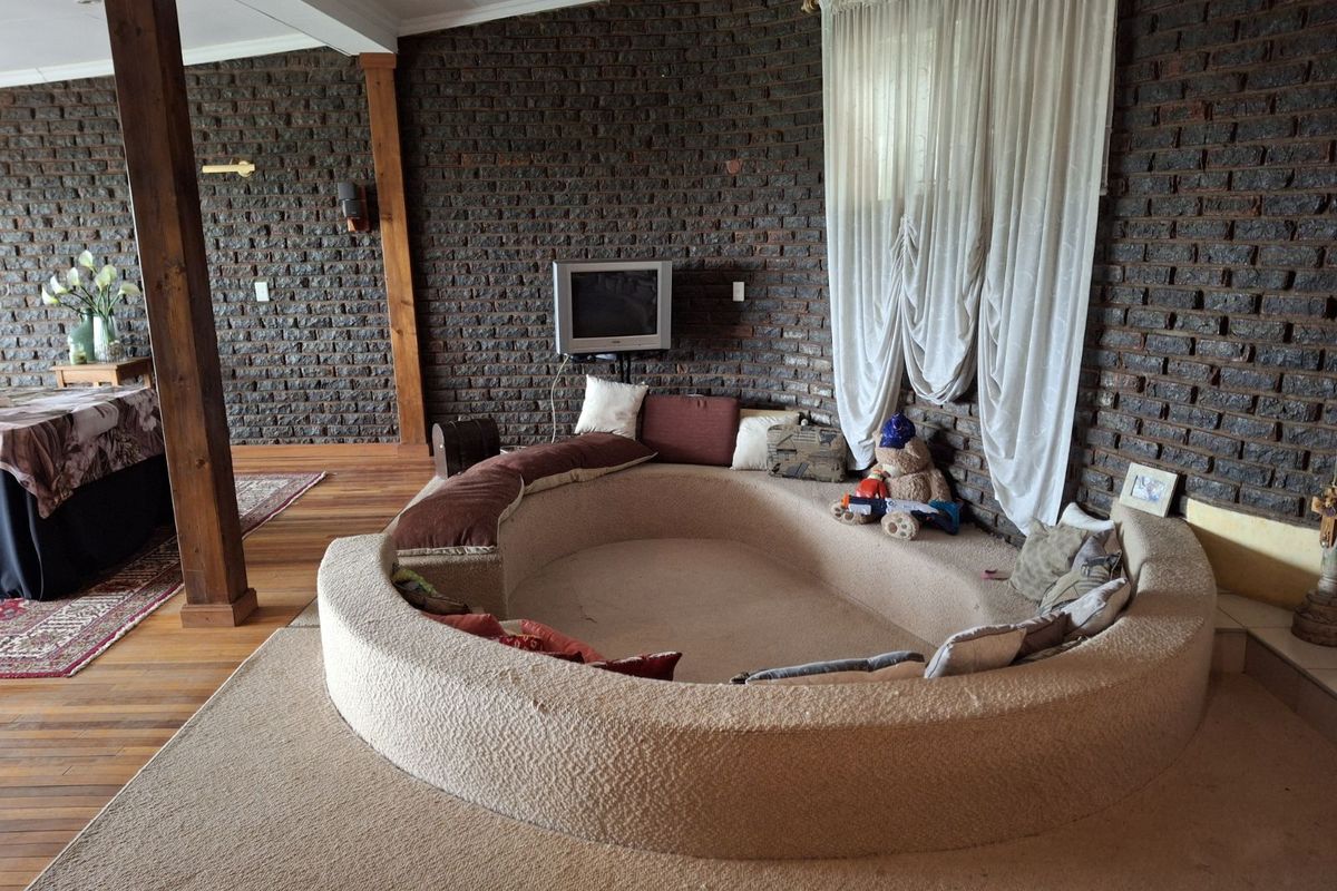 House For Sale in Pretoria North - Photo 5