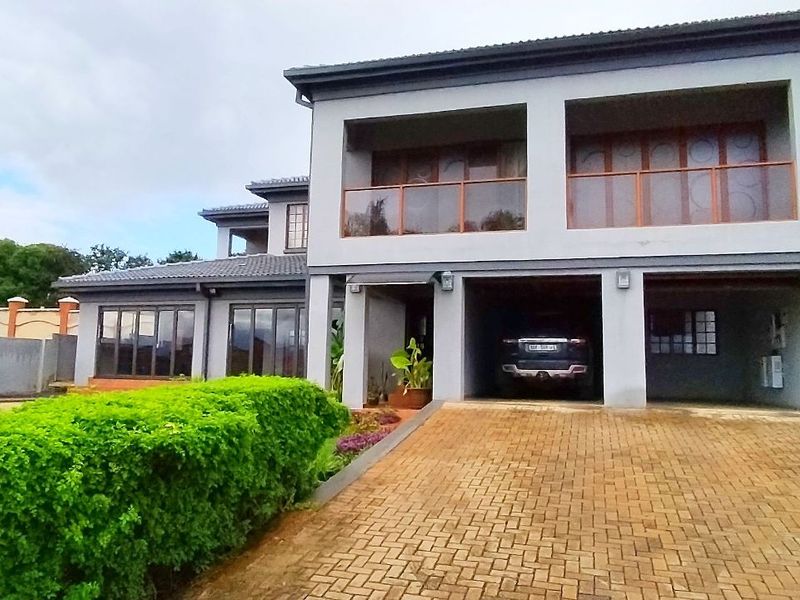 House For Sale in Aquapark - Photo 2