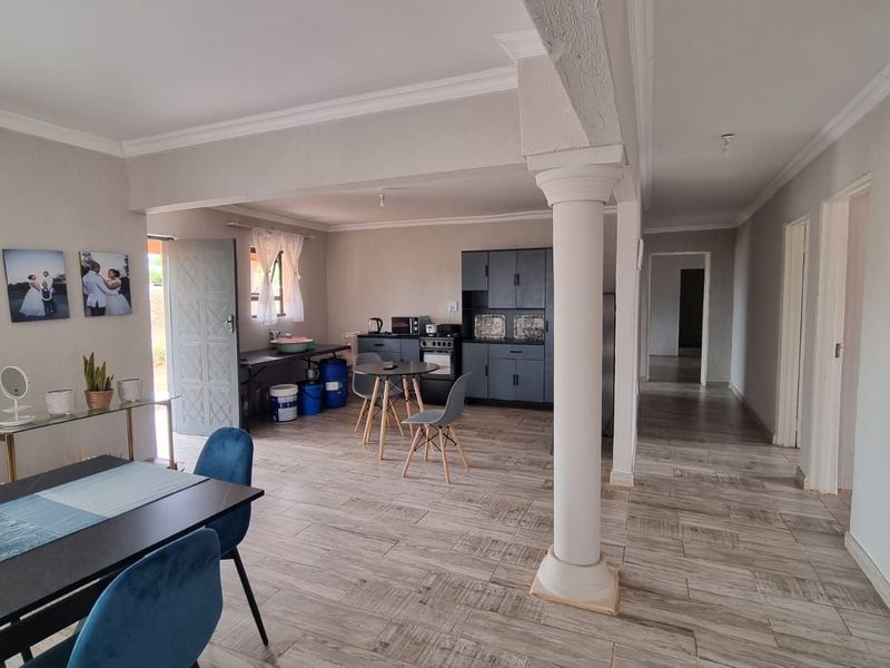 House For Sale in Prakteseer - Photo 3