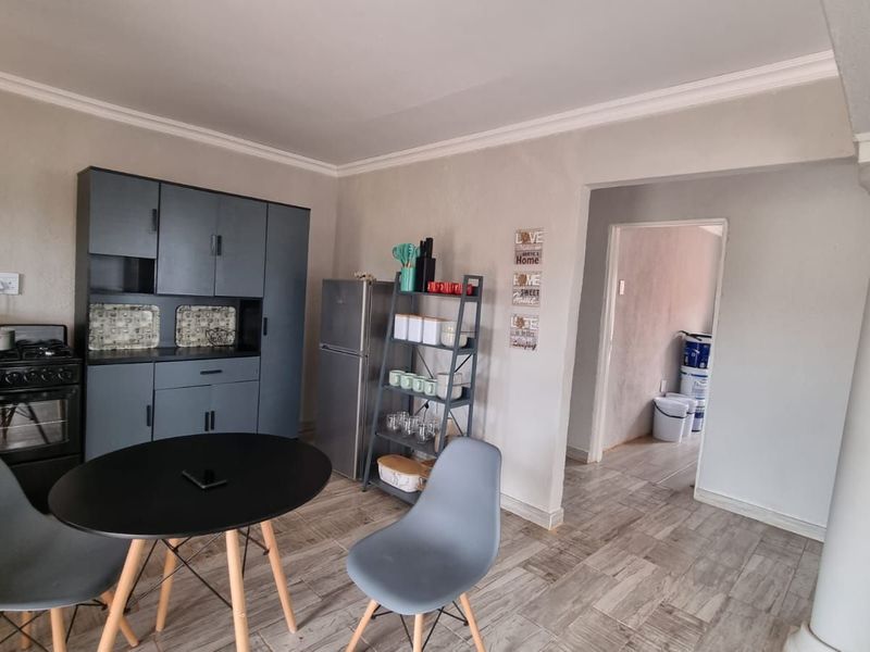 House For Sale in Prakteseer - Photo 2