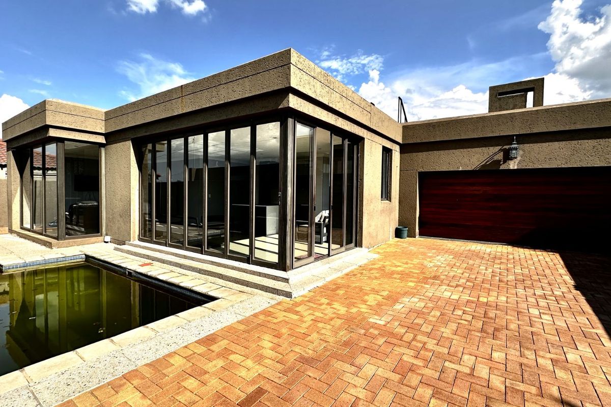 House For Sale in Ekangala - Photo 2