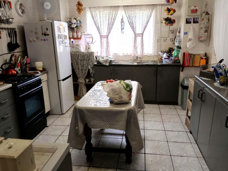 House For Sale in Flora Park - Photo 8