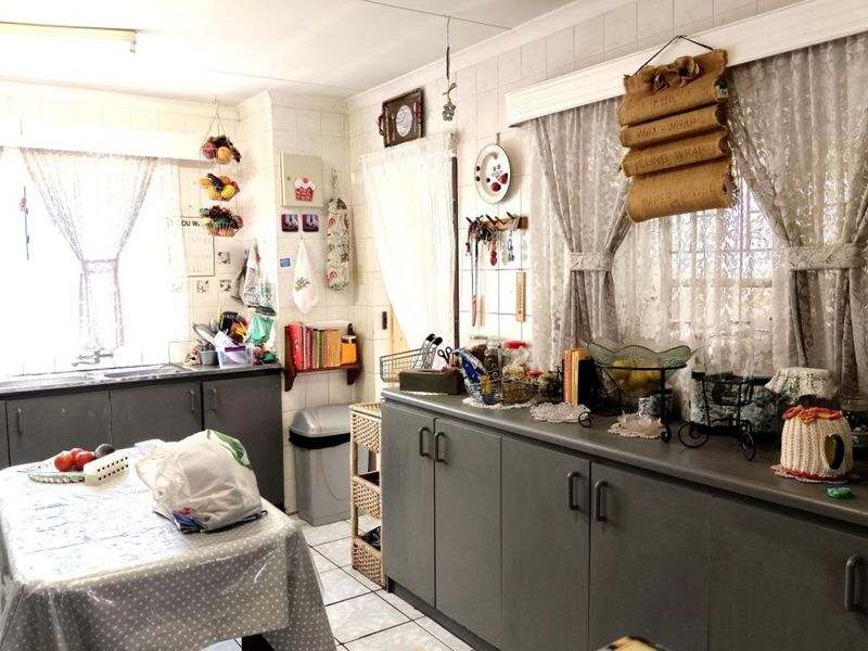 House For Sale in Flora Park - Photo 7