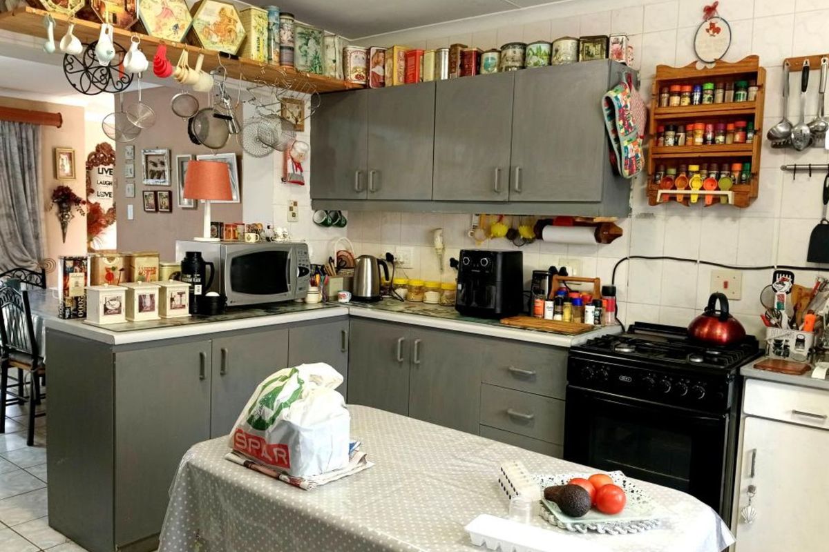 House For Sale in Flora Park - Photo 5