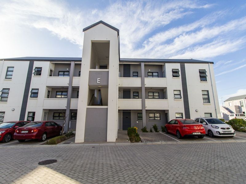 Apartment For Sale in Eersterivier Industria - Photo 2