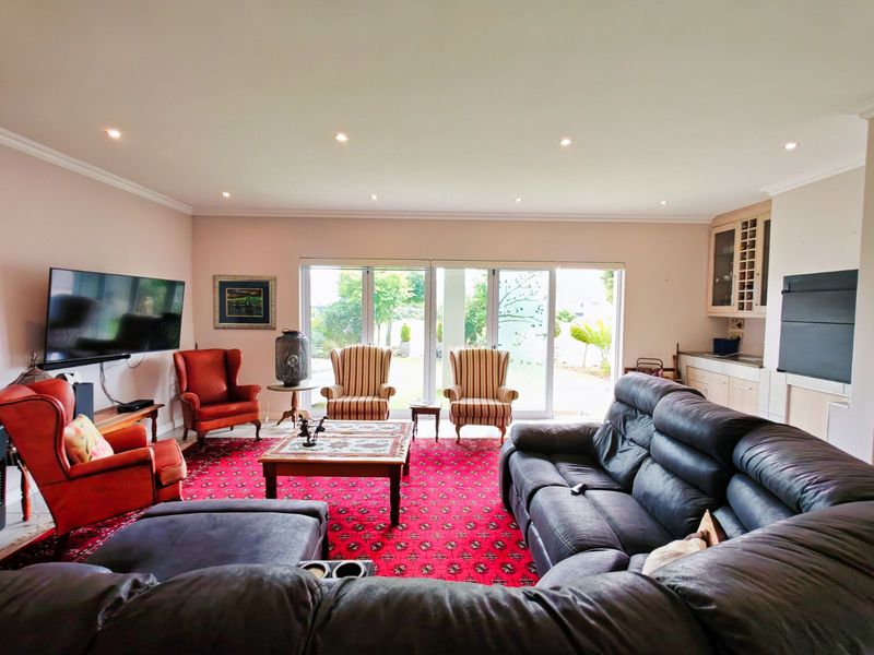 House For Sale in Kraaibosch Manor - Photo 2