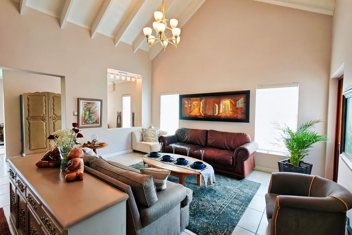 House For Sale in Kraaibosch Manor - Photo 3