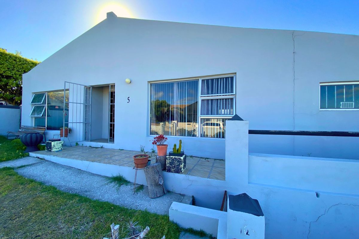 House For Sale in De Kelders - Photo 2