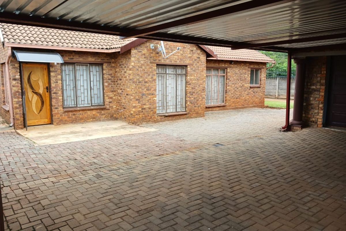 House For Sale in The Orchards - Photo 4