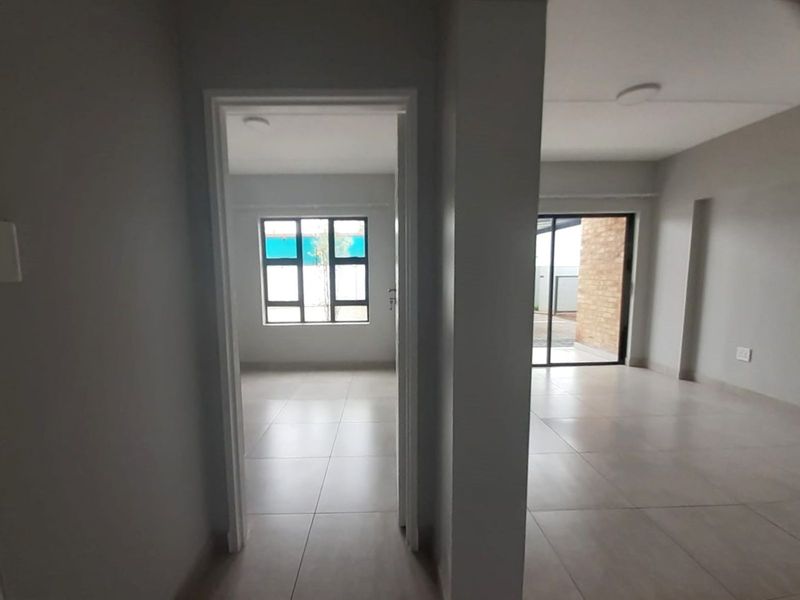 Apartment For Sale in Lyttelton Manor - Photo 7