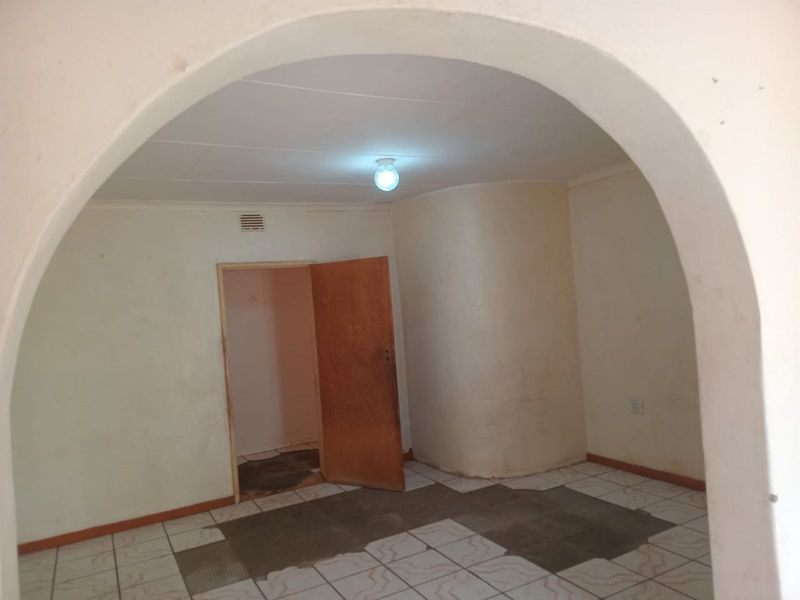 House For Sale in Vredefort Central - Photo 8