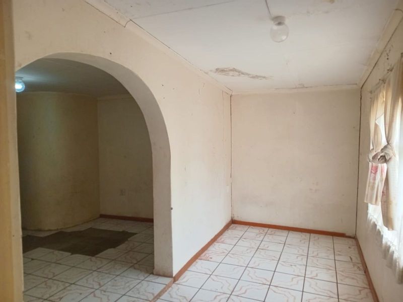 House For Sale in Vredefort Central - Photo 7