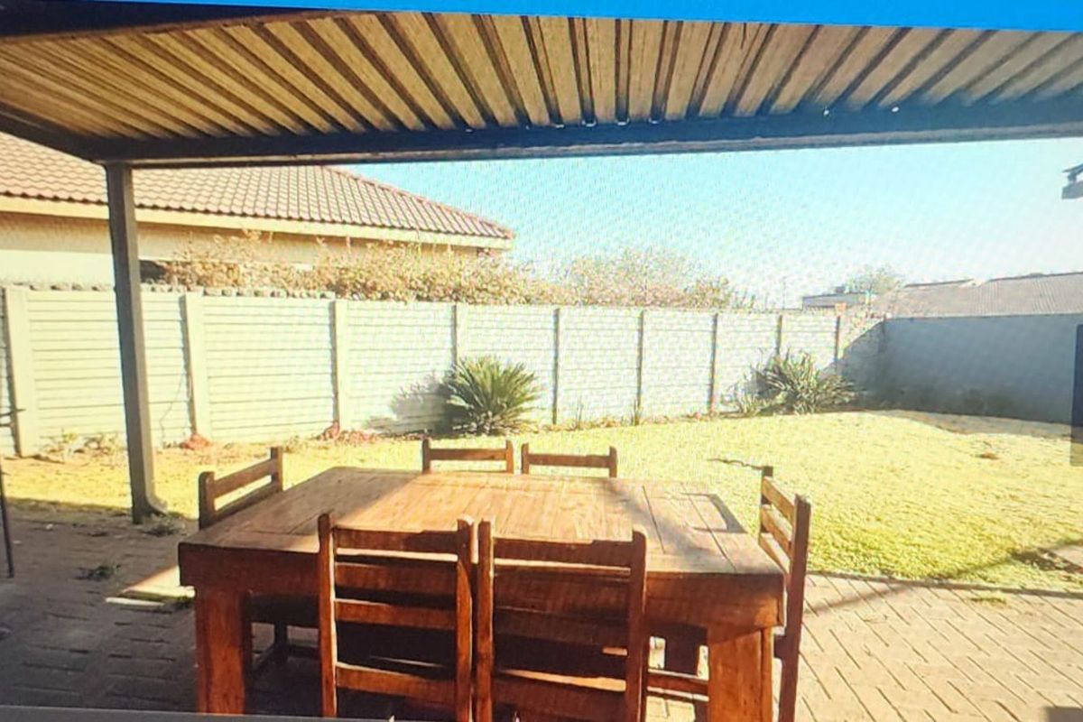 House For Sale in Ben Fleur - Photo 2