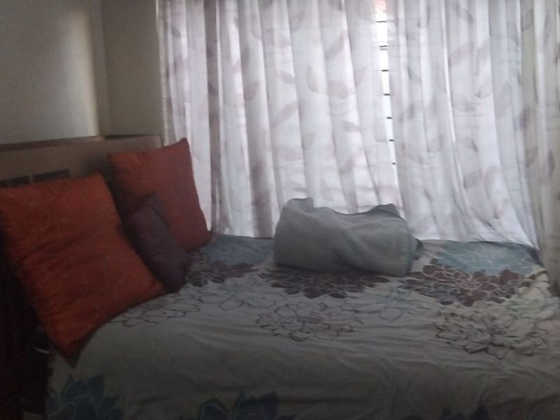 House For Sale in Reyno Ridge - Photo 5