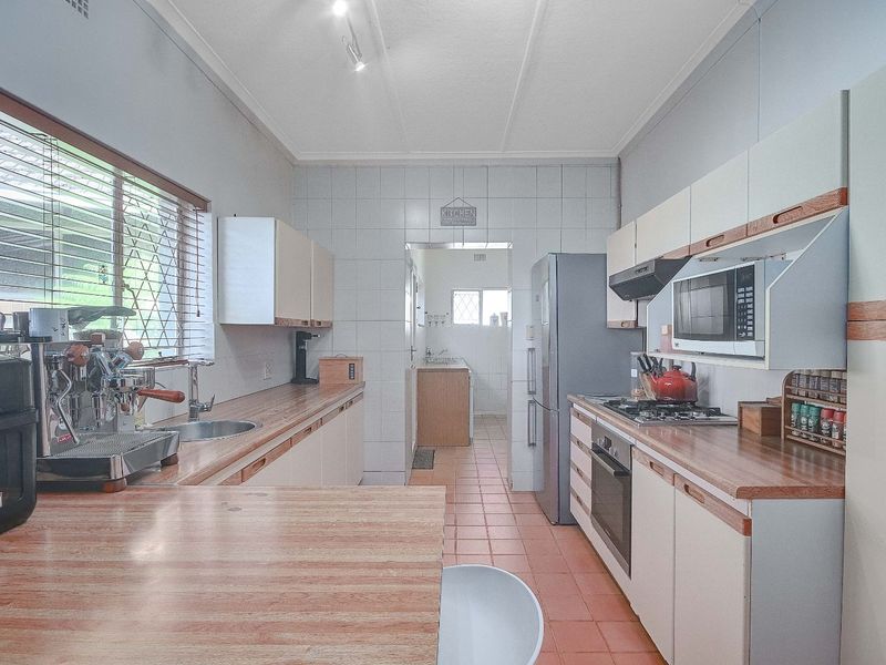 House For Sale in Bryanston - Photo 6