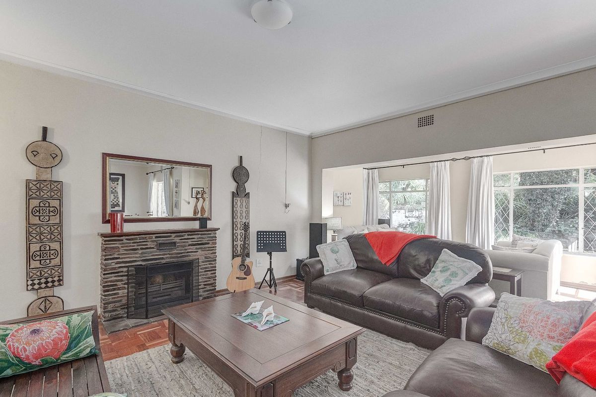 House For Sale in Bryanston - Photo 3