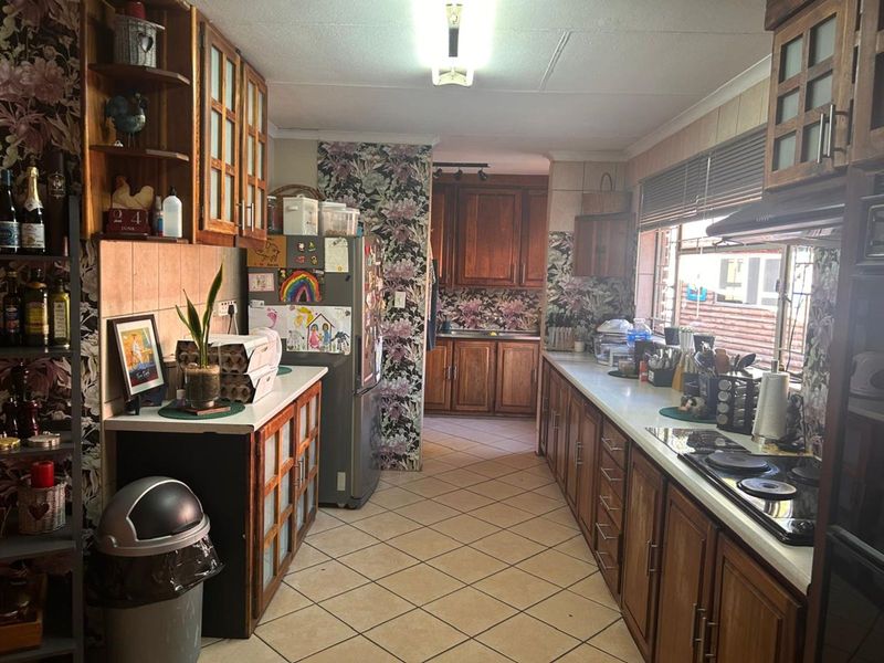 House For Sale in Bendor - Photo 10