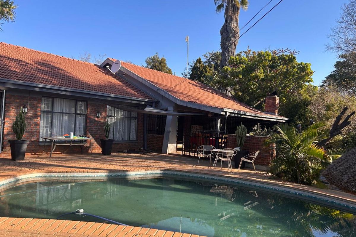 House For Sale in Bendor - Photo 3