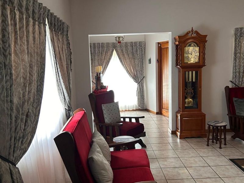 House For Sale in Bendor - Photo 5