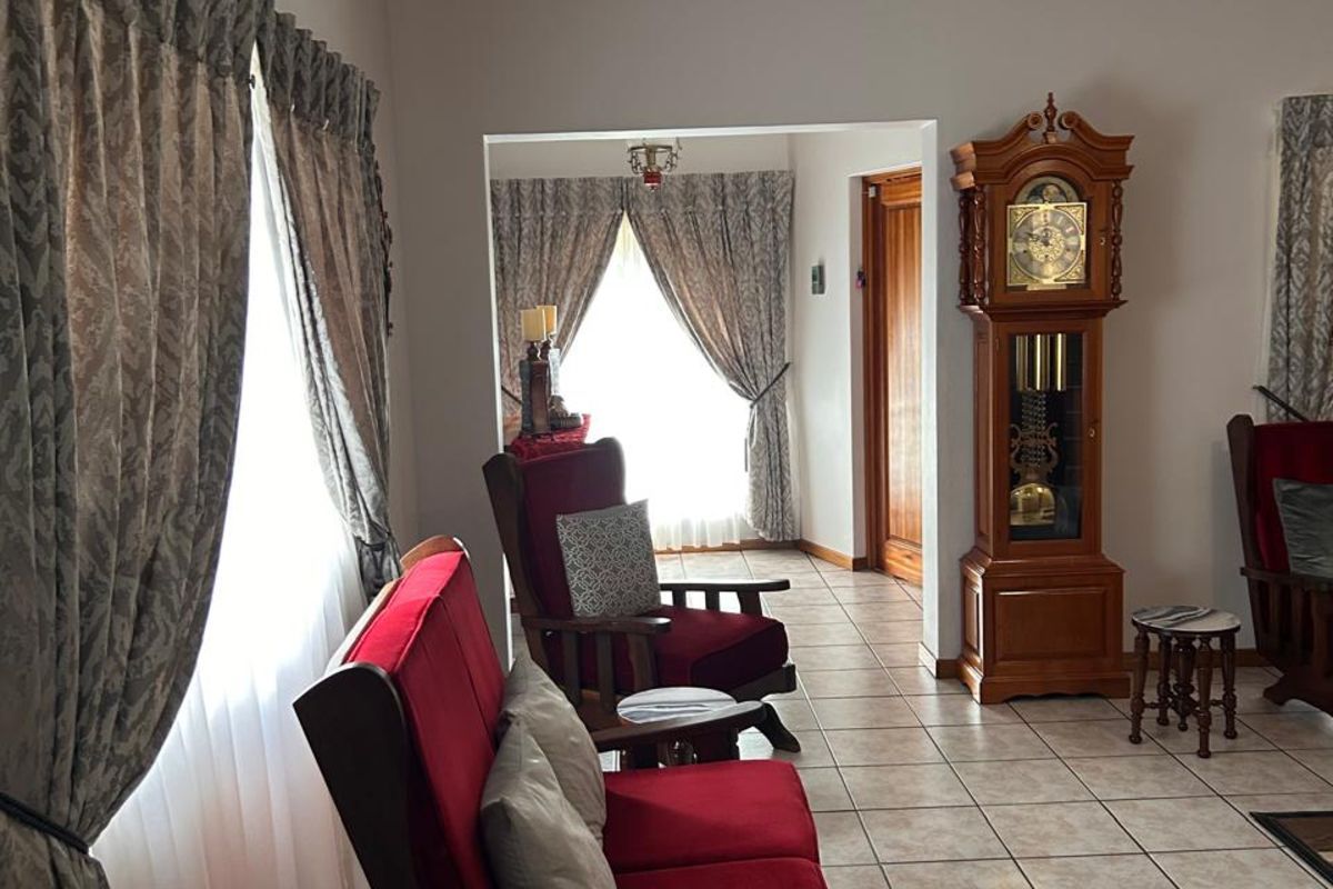 House For Sale in Bendor - Photo 5