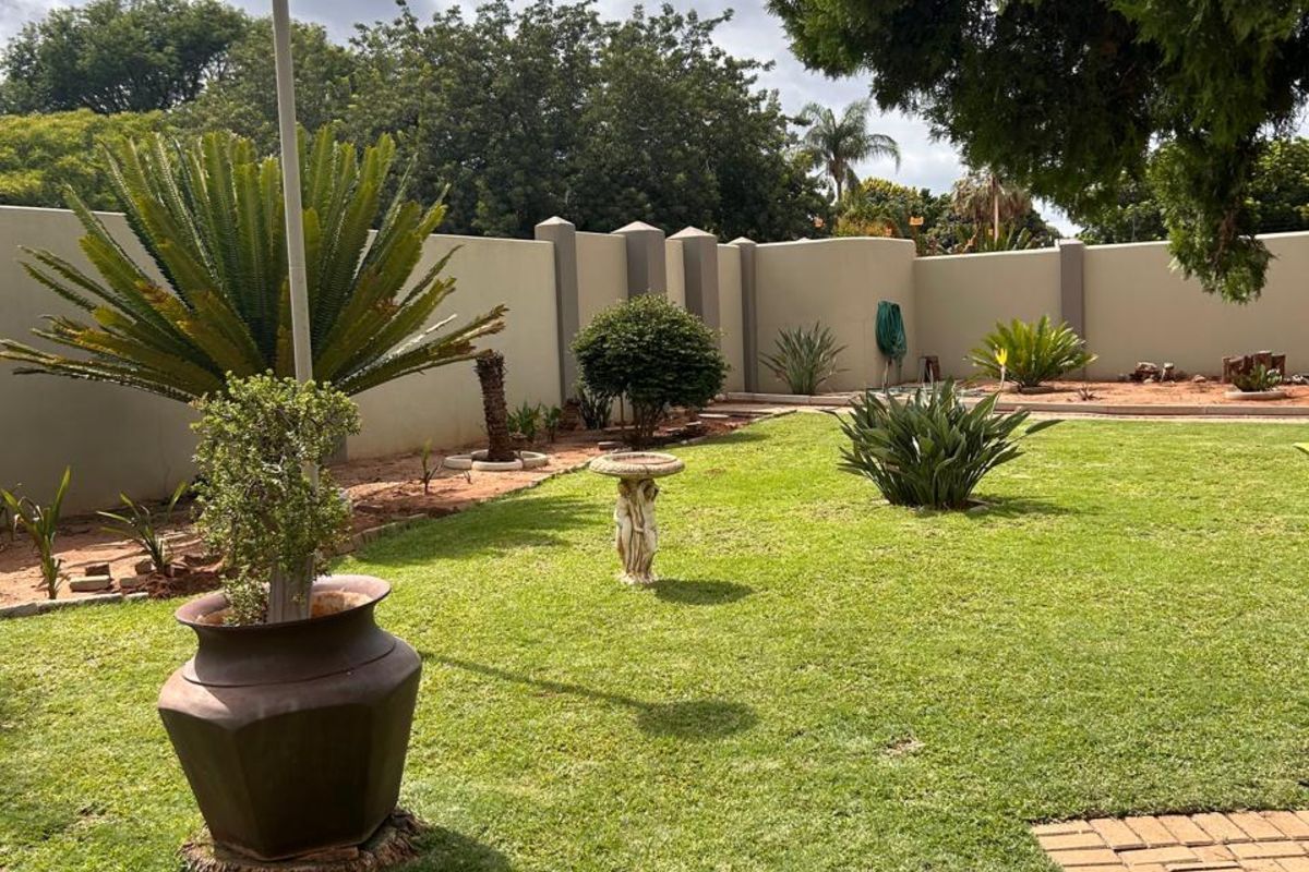 House For Sale in Bendor - Photo 4