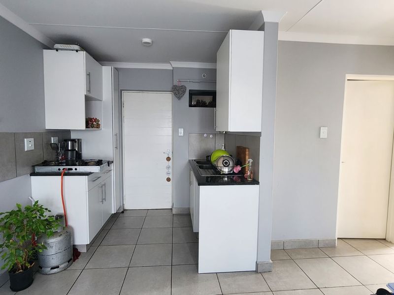 Apartment For Sale in Riverside View - Photo 5