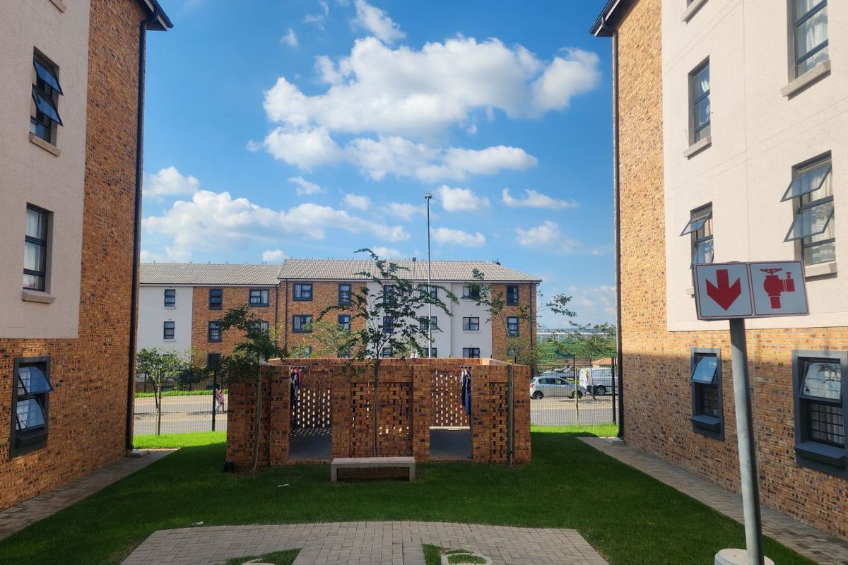 Apartment For Sale in Riverside View - Photo 4