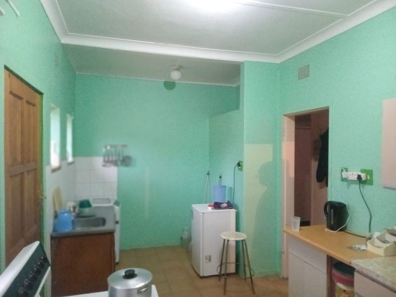 House For Sale in Stilfontein Ext 3 - Photo 6