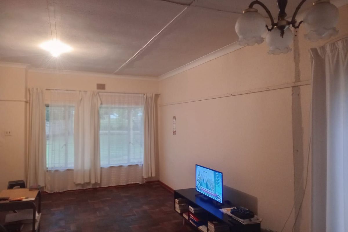 House For Sale in Stilfontein Ext 3 - Photo 5