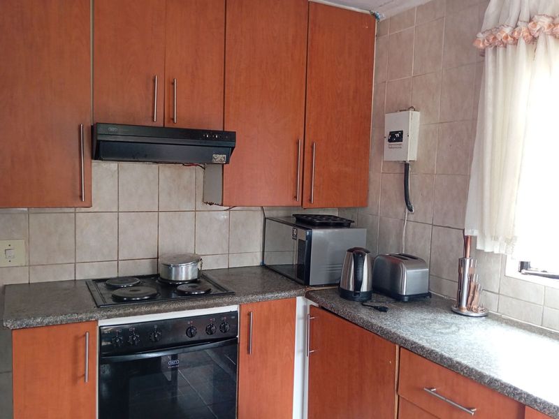 House For Sale in Rabie Ridge - Photo 4