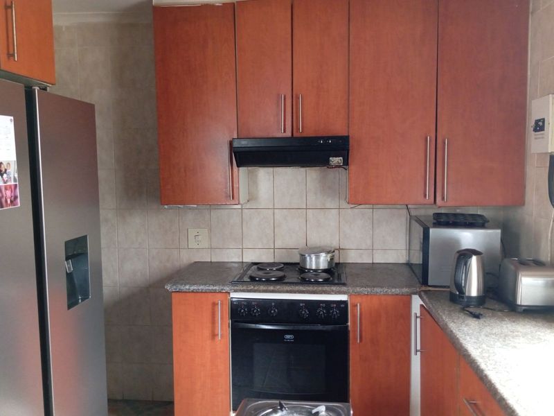 House For Sale in Rabie Ridge - Photo 8