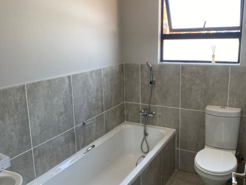 Cluster For Sale in Die Heuwel - Photo 8