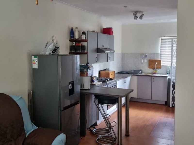 Townhouse For Sale in Rooihuiskraal North - Photo 7