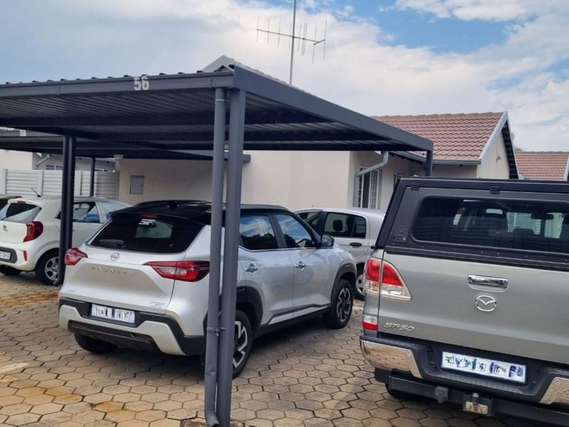 Townhouse For Sale in Rooihuiskraal North - Photo 6