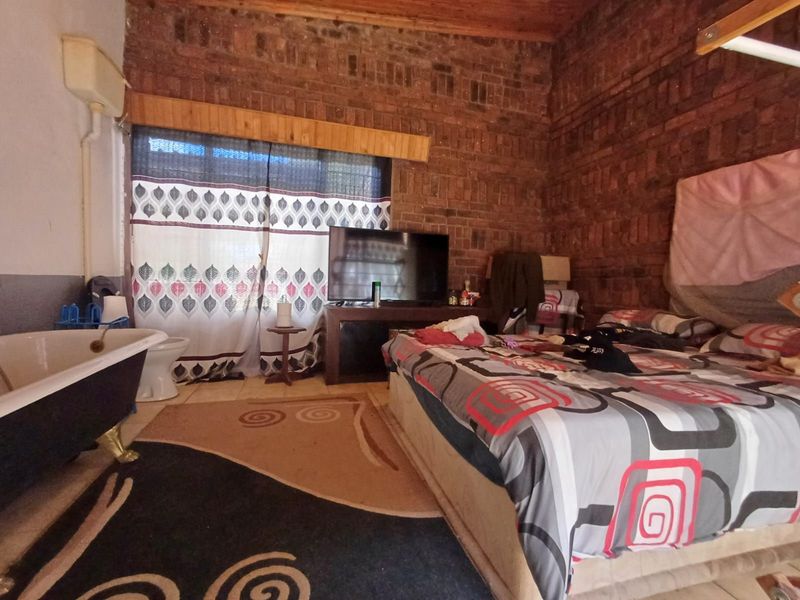 House For Sale in Wolmaransstad Central - Photo 10