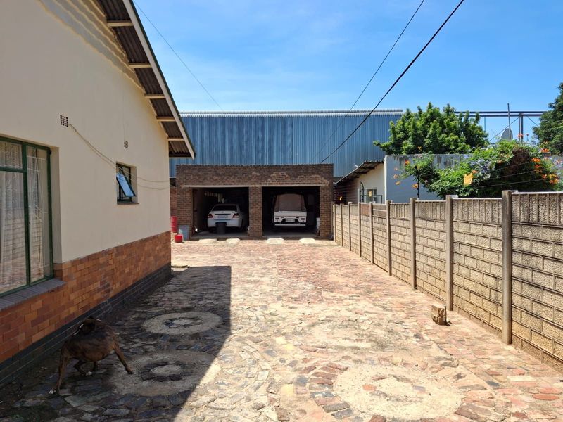 House For Sale in Pretoria North - Photo 7