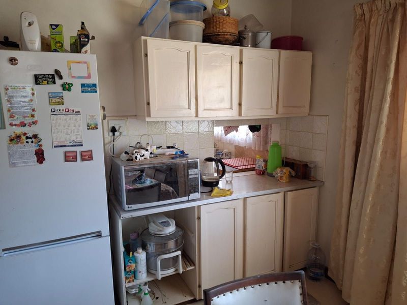 House For Sale in Pretoria North - Photo 6