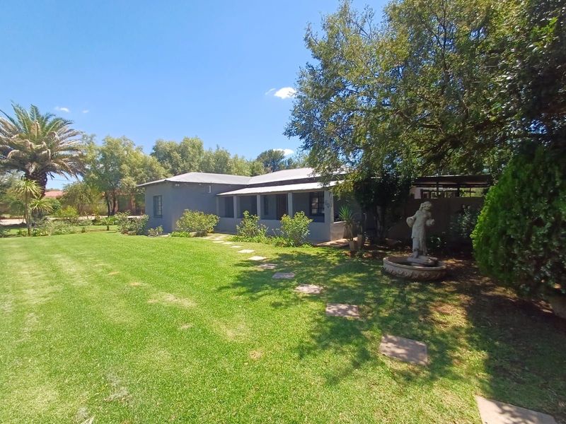 House For Sale in Wolmaransstad Central - Photo 3