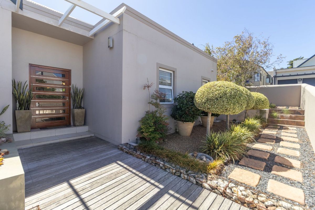 House For Sale in Schonenberg - Photo 4