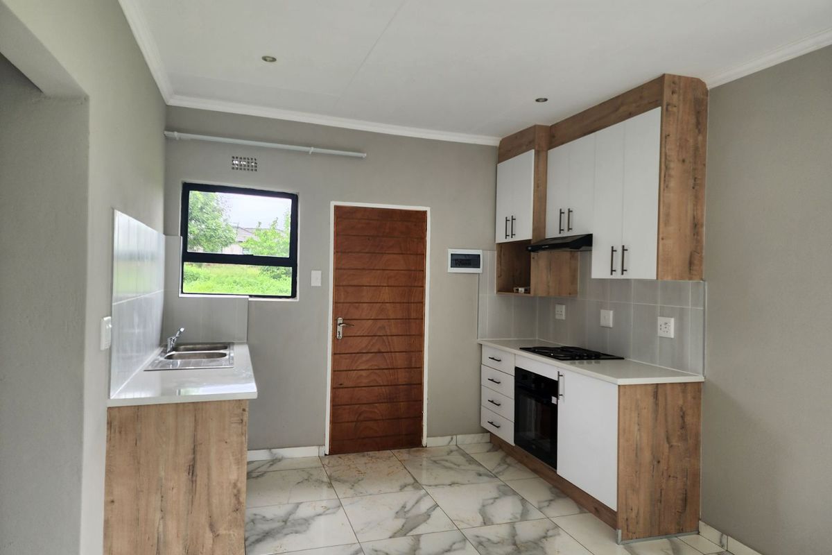 House For Sale in Bendor - Photo 5