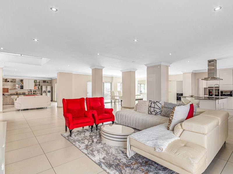 House For Sale in Blue Valley Golf Estate - Photo 7