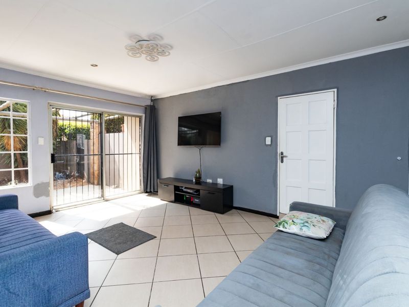 Townhouse For Sale in Honeydew Ridge - Photo 4