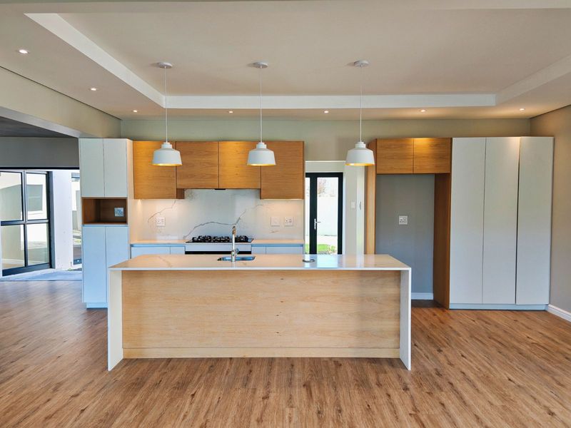 House For Sale in Kingswood Golf Estate - Photo 7