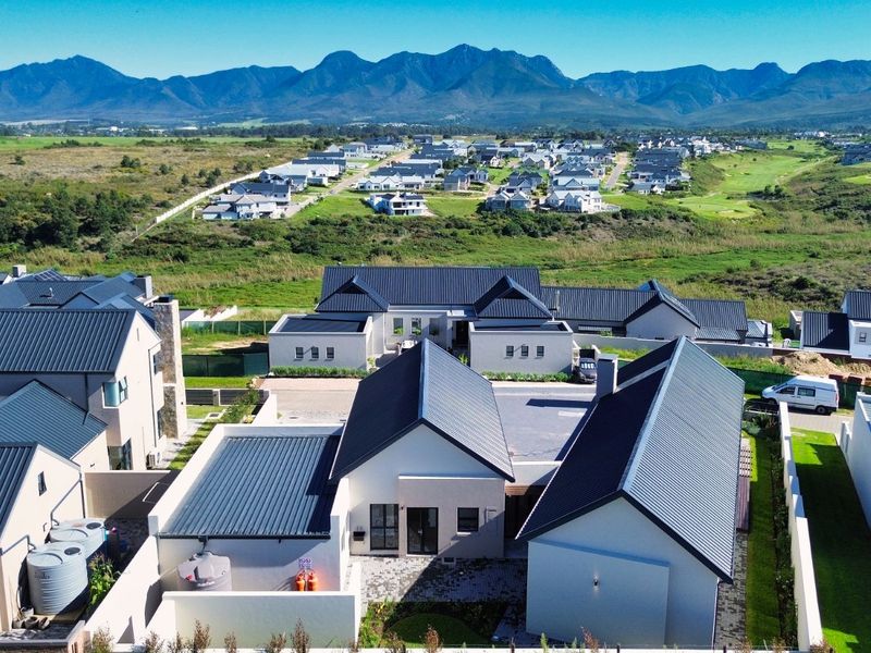 House For Sale in Kingswood Golf Estate - Photo 3