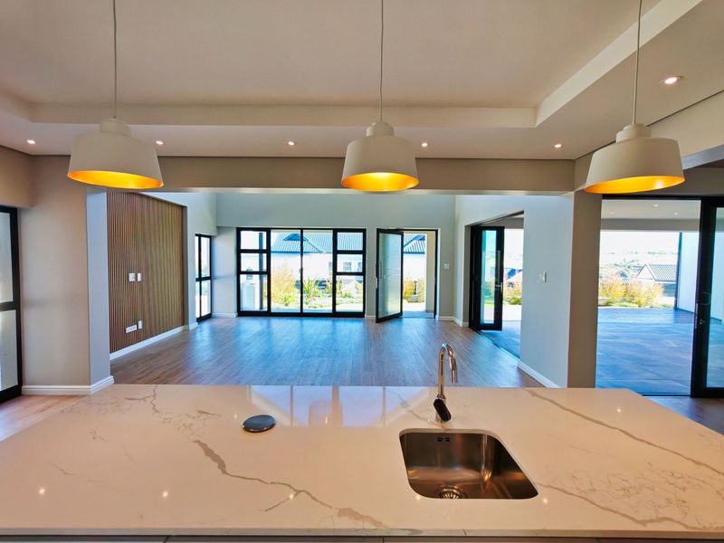 House For Sale in Kingswood Golf Estate - Photo 10