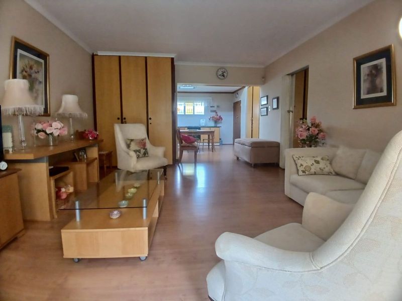 Apartment For Sale in Oudorp - Photo 3