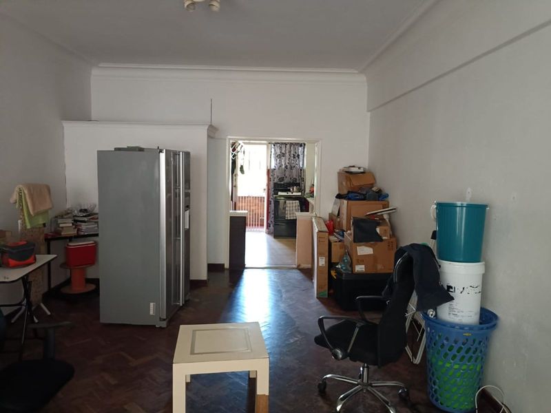 Apartment For Sale in Parktown - Photo 6