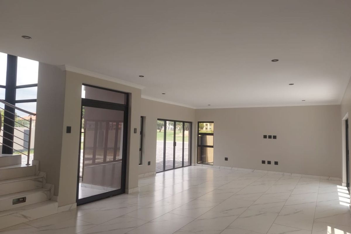 House For Sale in Savannah Country Estate - Photo 4