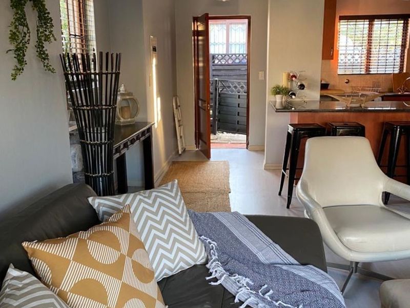 House For Sale in Paulshof - Photo 4